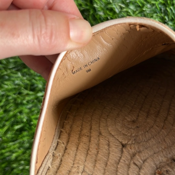 BANANA REPUBLIC Tan & Black Women’s Snake Print Espadrille Slide size 9 - Picture 7 of 8